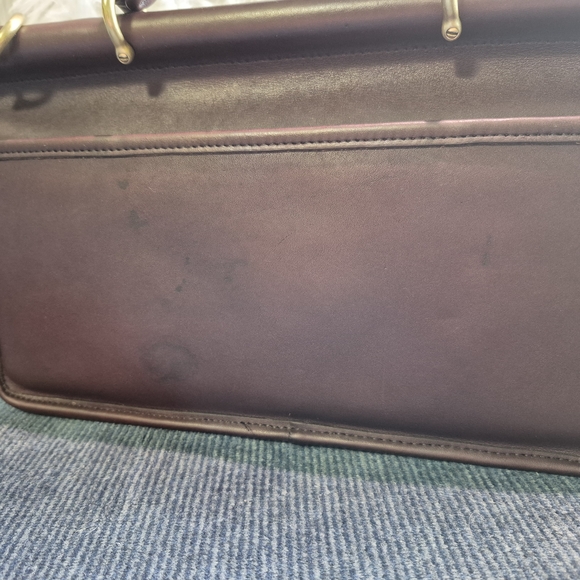 Coach Vintage City Willis Crossbody Hand Bag - Picture 3 of 12